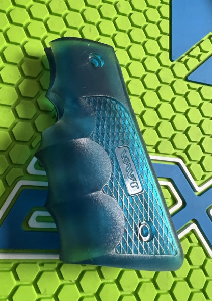 Kingman Spyder 45 Blue Rubber Grips