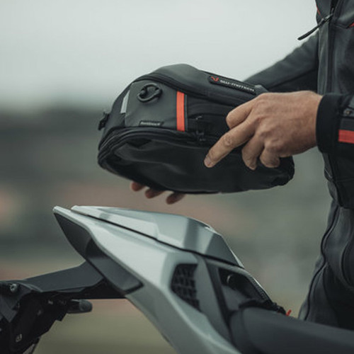 SW-MOTECH - BOLSO DE COLA PRO ROADPACK (8 - 14 LITROS) (BC.HTA.00.307.30000)