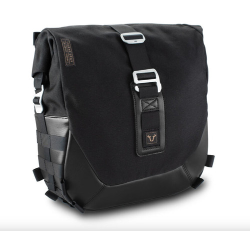 Kit Anclaje SLC + Alforja Legend LC2 Triumph Scrambler 1200 XC/XE (BC.HTA.11.929.20100)