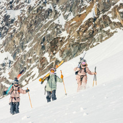 Backcountry Skiing for Women: The Gear That Actually Makes a Difference 
