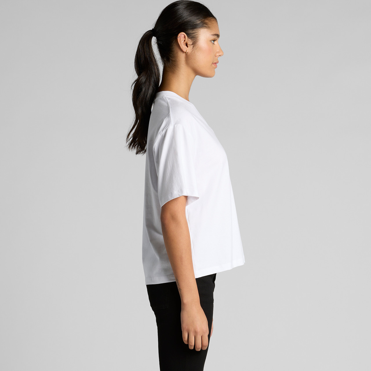 Wo's Martina V Neck Tee | 4095 5
