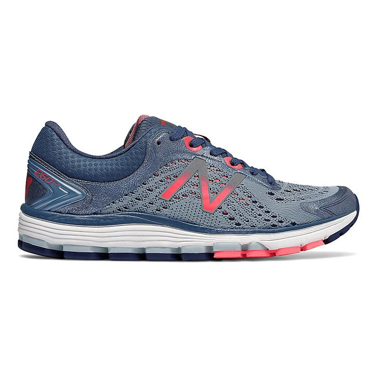 new balance women's 126v7 running shoe