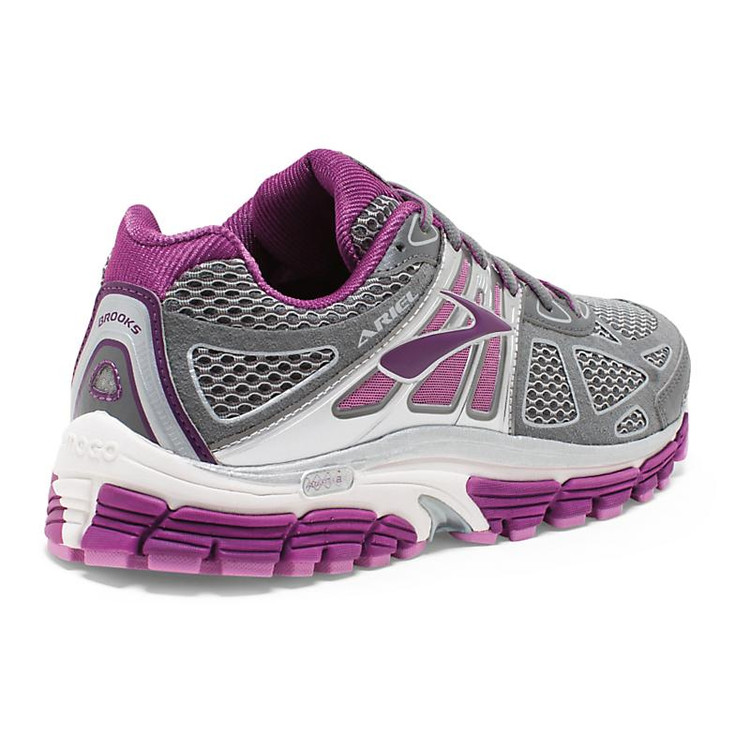 brooks ariel 10.5