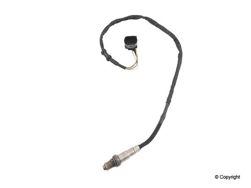 Walker Products Oxygen Sensor 250-25007 for 2002-2009 Audi/Porsche/Volkswagen 3.0L 6.0L (A4, A4 Quattro, A6, A6 Quattro)