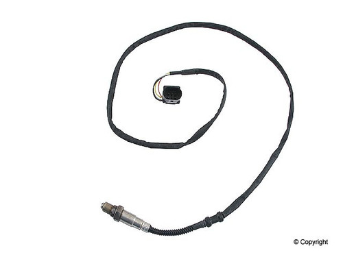 Walker Products Oxygen Sensor 250-25008 for 2001-2009 Audi/Bentley/Porsche 1.8L 4.2L (A4, A4 Quattro, A8 Quattro, TT)