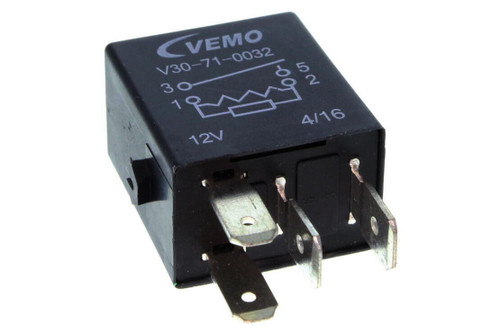 VEMO Fuel Pump Relay V30-71-0032