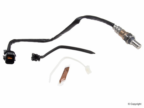 NTK Switching Oxygen Sensor 25718 - top view