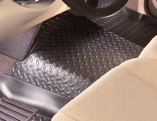 Husky Liners Classic Style Center Hump Tan Floor Liner (w/o Floor Shift) for Suburban/Tahoe/Yukon