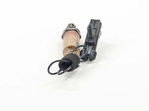 Bosch Premium Switching-Type Oxygen (O2) Sensors 13022 for 1998-2000 Chevrolet/GMC/Isuzu 2.2L 2.4L (Cavalier, Malibu, S10, Sonoma)