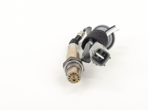 Bosch Premium Switching-Type Oxygen (O2) Sensors 13056 for 1995-2002 Chevrolet/Geo/Toyota 1.8L 1.6L (Prizm, Avalon, Corolla)
