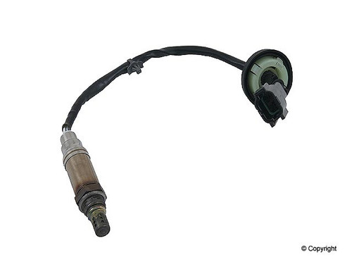 Bosch Premium Switching-Type Oxygen (O2) Sensors 13273 for 1996-1997 INFINITI/Nissan 3.0L (I30, Maxima)