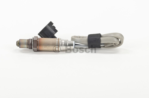 Bosch Premium Switching-Type Oxygen (O2) Sensors 13687 for 2000-2006 Dodge/Jeep 4.7L 3.7L (Dakota, Durango, Ram 1500, Ram 1500 Van)