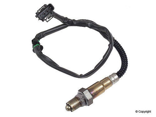 Bosch Premium Switching-Type Oxygen (O2) Sensors 16197 for 1999-2004 Volvo 2.3L 2.4L (C70, S70, V70)