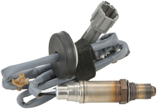 Bosch Premium Switching-Type Oxygen (O2) Sensors 15873 for 1998-2000 Nissan 2.4L (Frontier, Xterra)