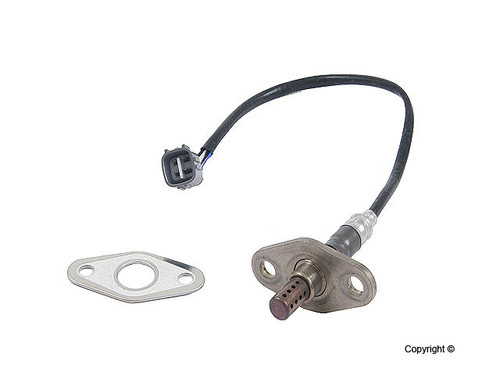Denso Oxygen Sensor 4 Wire, Direct Fit, Heated 234-4205 for 1998-2002 Chevrolet/Toyota (Prizm, Corolla)