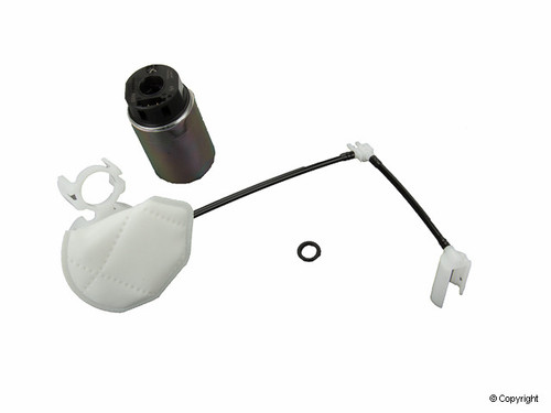 Denso Fuel Pump and Strainer Set 950-0202 for 2005-2008 Pontiac/Toyota (Vibe, Corolla, Matrix)