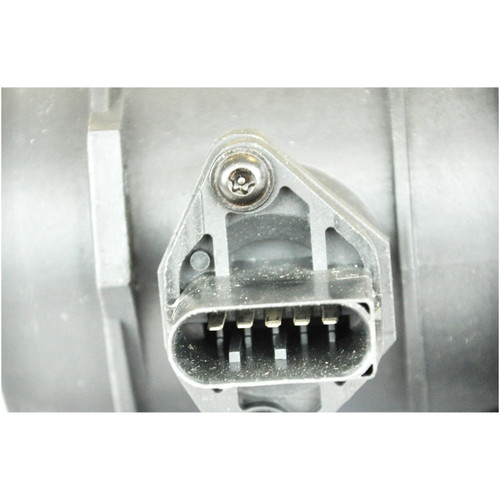 Spectra Premium Mass Air Flow Sensor MA132 for 1995-2002 Land Rover 4.0L 3.9L (Defender 90, Discovery, Range Rover)