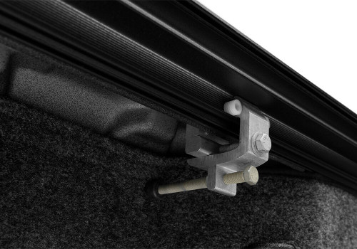 Retrax Tonneau Cover T-60484 for 2020-2026 Chevrolet/GMC (Silverado 2500 HD, Silverado 3500 HD, Sierra 2500 HD, Sierra 3500 HD)