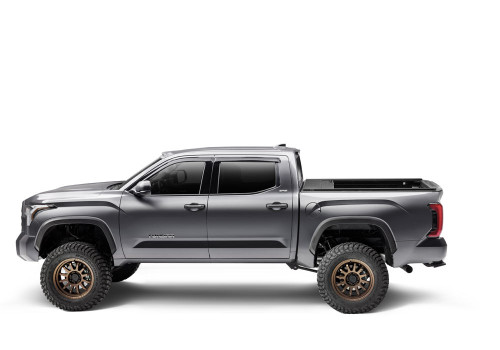 Retrax New Tonneau Cover EQ0481-1 for 2022-2026 Chevrolet/GMC (Silverado 1500, Sierra 1500)