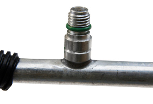 Four Seasons Discharge Line Hose Assembly for 2002 Cadillac (Escalade EXT) 56041