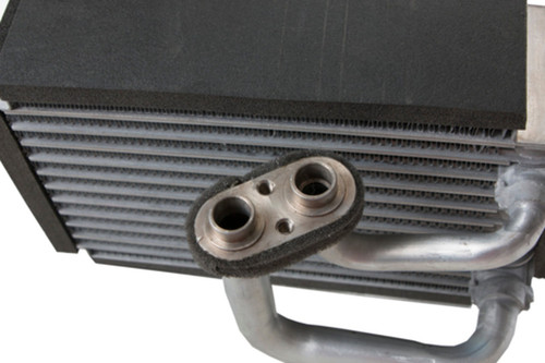Four Seasons Plate & Fin Evaporator Core for 2004-2006 Suzuki (XL-7) 64045