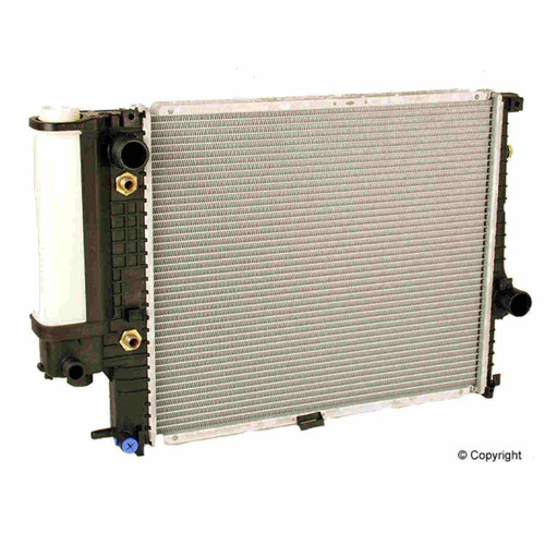 Nissens Radiator w/Integrated Transmission Oil Cooler 60709A for 1989-1992 BMW 2.5L (525i)