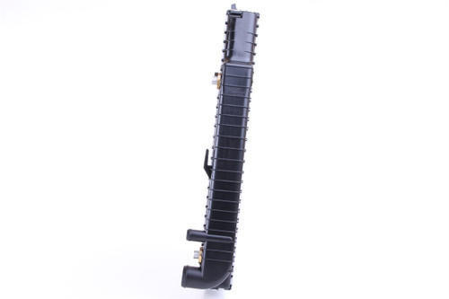 Nissens Radiator w/Integrated Transmission Oil Cooler 62691A for 1997-2003 Mercedes-Benz 3.2L (E320)