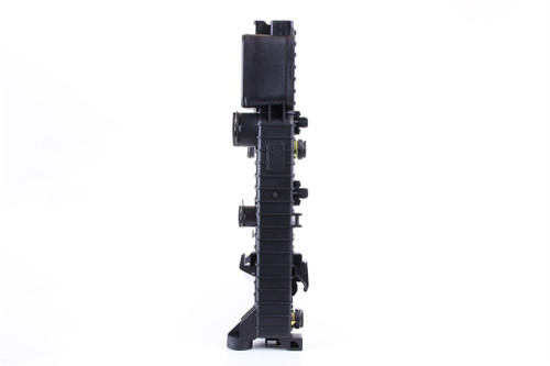 Nissens Radiator w/Integrated Transmission Oil Cooler 62796A for 2002-2011 Mercedes-Benz 6.3L 5.4L (CLK63 AMG, CLS55 AMG, CLS63 AMG, E320)
