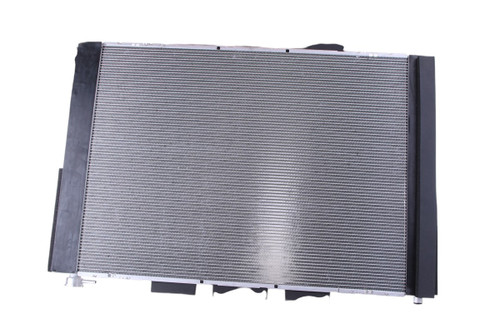 Nissens Radiator w/Integrated Transmission Oil Cooler 64660 for 2004-2005 Lexus 3.3L (RX330)