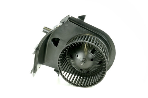 Nissens Blower Motor Assembly 87176 for 1993-2002 Volkswagen 2.0L 2.8L (Cabrio, Golf, Jetta)