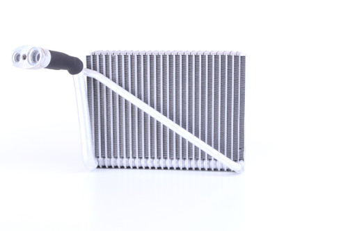 Nissens Air Conditioning Evaporator Core 92272 for 1997-2005 Audi/Volkswagen 2.8L 1.8L (A4, A4 Quattro, S4, Passat)