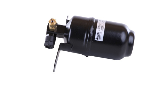 Nissens Air Conditioning Receiver Drier 95025 for 1996-2003 Mercedes-Benz 3.0L 3.2L (E300, E320, E420, E430)