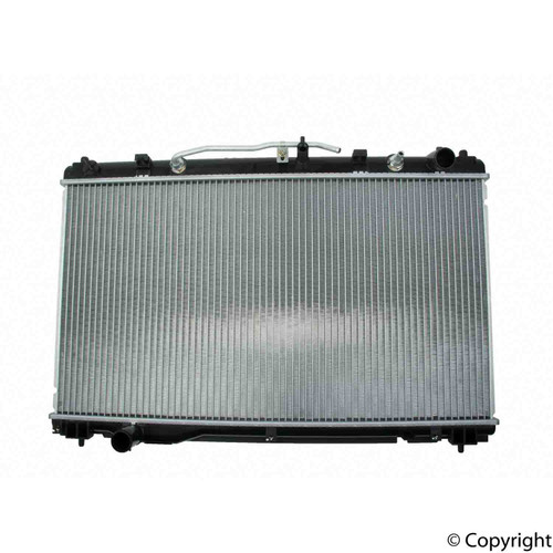 DENSO Auto Parts Radiator 221-0504 for 2002-2006 Lexus/Toyota (ES300, ES330, Camry)