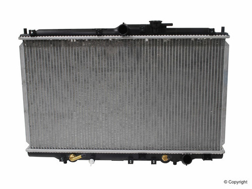 DENSO Auto Parts Radiator 221-3216 for 2001-2002 Honda (Accord)