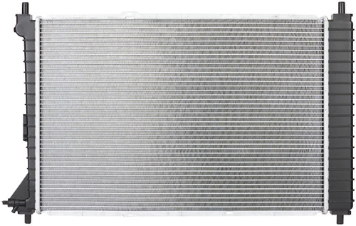 Engine Cooling Radiator Radiator CU2139 for 1997-2004 Ford 4.6L (Mustang)