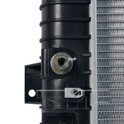 TYC Radiator 1737 for 1995-1997 Ford/Lincoln/Mercury 4.6L (Crown Victoria, Town Car, Grand Marquis)