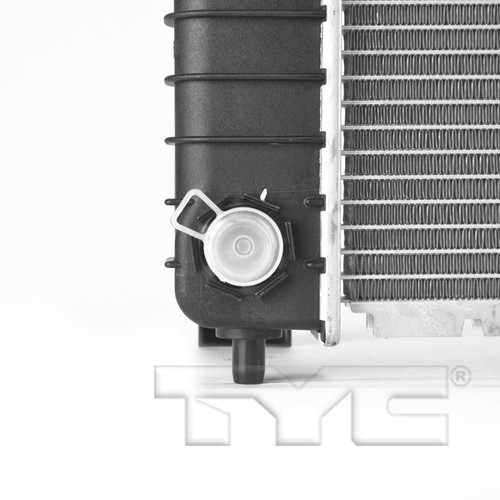 TYC Radiator 1826 for 1996-2005 Chevrolet/GMC/Oldsmobile 4.3L (Blazer, S10, Jimmy, Sonoma)