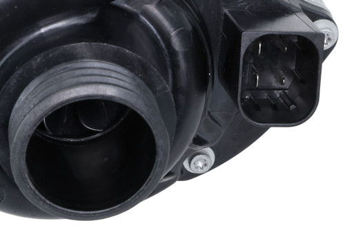 URO Parts Water Pump 11515A05704