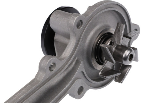 URO Parts Water Pump 1322000201
