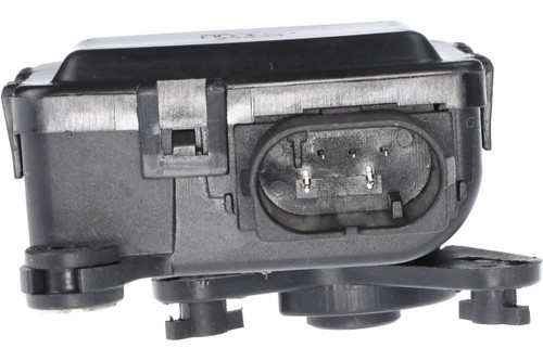 URO Parts A/C Servo 8D1820511F for 1997-2005 Audi/Volkswagen (A4, A4 Quattro, S4, Passat)