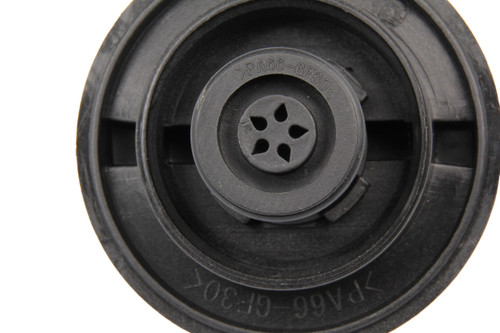 URO Parts Expansion Tank Cap 9065010015 for 2010-2018 Mercedes-Benz (Sprinter 2500, Sprinter 3500, Sprinter 3500XD)