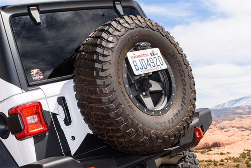 ARB License Plate Relocation Kit With Light for 18-24 Jeep JL - Customer Return