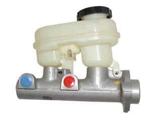 Brake Master Cylinder M390129 - front view