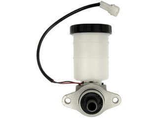 Brake Master Cylinder M390335 - front view