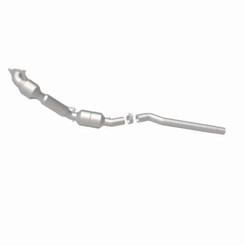 MagnaFlow Direct Fit for Volkswagen CC L4 2.0L Underbody (09-15)