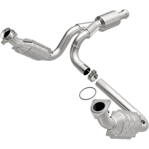 MagnaFlow OEM Grade Direct-Fit Catalytic Converter 51578 for 2009-2014 GM Avalanche Escalade