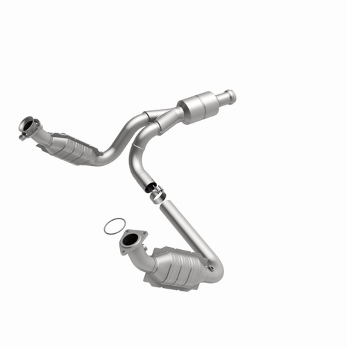 MagnaFlow OEM Grade Direct-Fit Catalytic Converter 51578 for 2009-2014 GM Avalanche Escalade