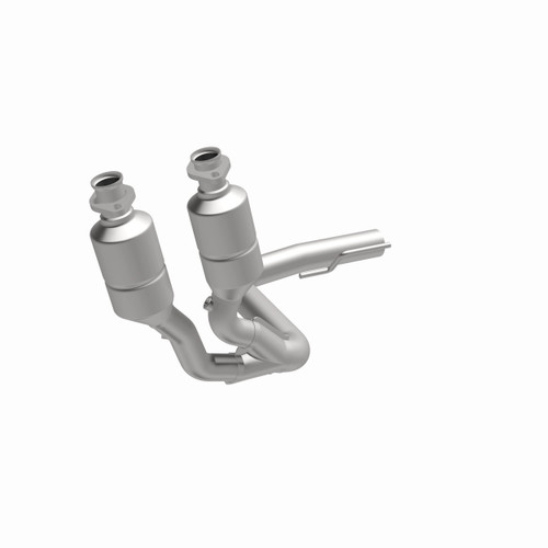 MagnaFlow 24507 HM Grade Direct-Fit Catalytic Converter for 1999-2004 Jeep Grand Cherokee