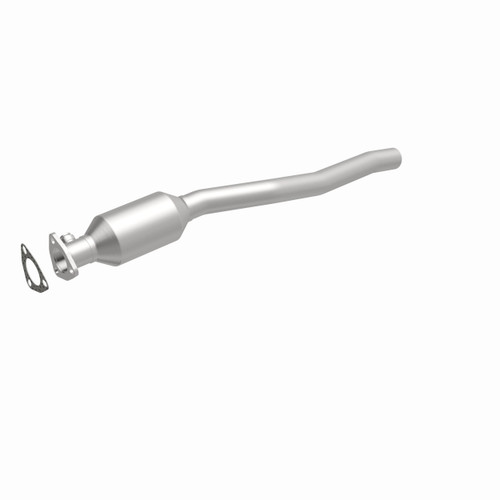 MagnaFlow 23946 Standard Grade Direct-Fit Catalytic Converter for 1984-1993 Volvo 240