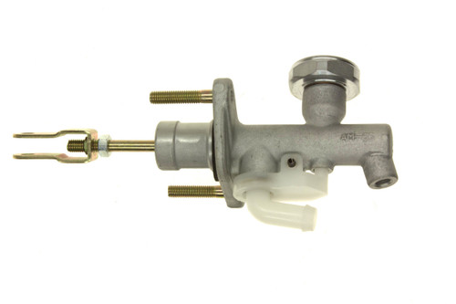 Clutch Master Cylinder SH5251 - angled view